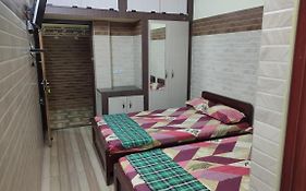 Srivari Hotel