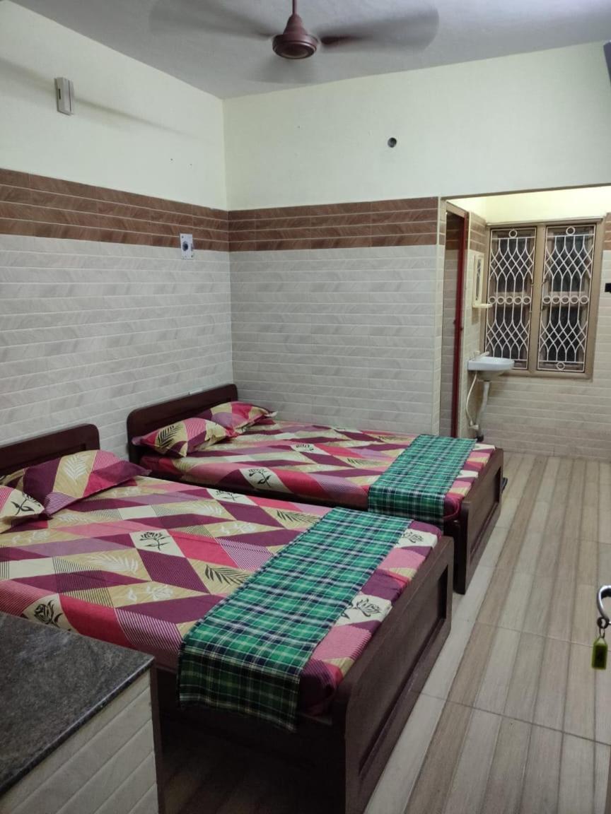 Sri Vari Residency Hostel Vellore Exterior photo