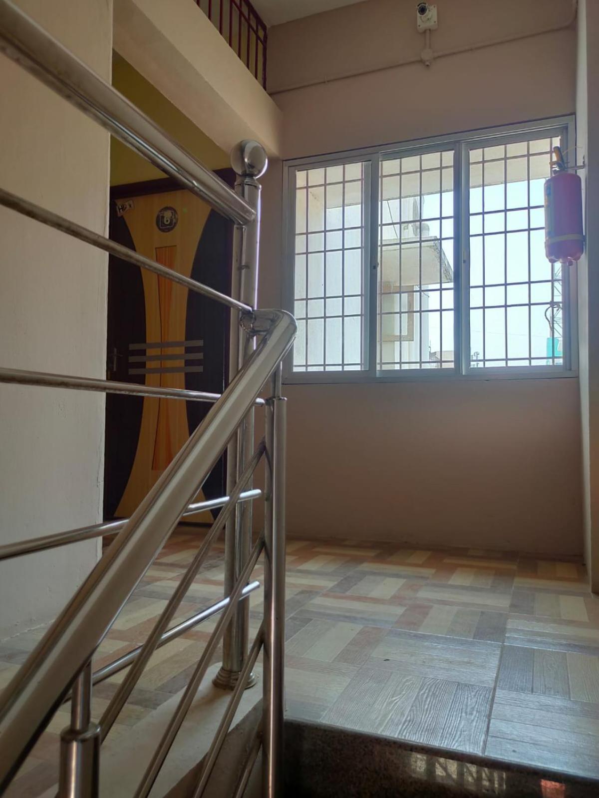 Sri Vari Residency Hostel Vellore Exterior photo